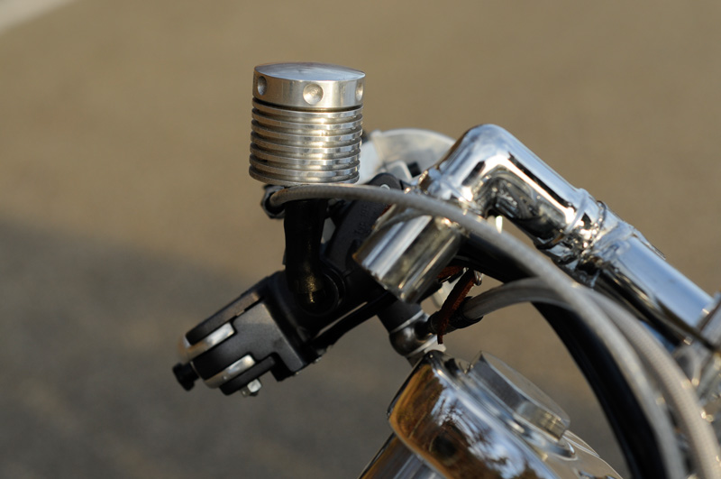 VIFER Bremsflüssigkeitsbehälter, Universal-Bremsflüssigkeitsbehälter vorne  Motorrad-Hauptkupplungsölbehälter-Zylinderhalterung : : Auto &  Motorrad